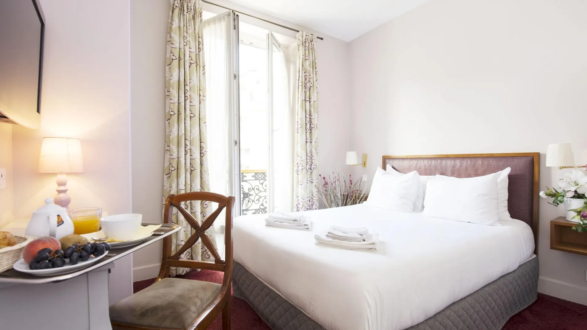 France Louvre Hotel Paris